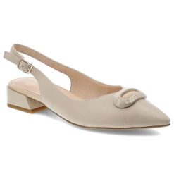 Sandały damskie S.Barski, cholewka ze skóry naturalnej z odkrytą piętą na niskim stabilnym obcasie z regulowanym paskiem i subtelną ozdobą, beżowe, C. Brązowe sandały S.BARSKI, z aplikacjami, ze skóry, bez obcasa, na obcasie, bez zapięcia. Za 309.00 zł.