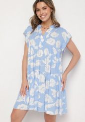Jasnoniebieska Bawełniana Sukienka o Kroju Oversize w Kwiaty Liralea. Niebieskie sukienki Born2be, na co dzień, l, bez wzorów, z bawełny, klasyczne, bez kołnierzyka, bez ramiączek, midi, oversize. Za 39.99 zł.