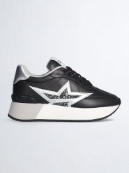 Liu Jo Sneakersy w kolorze srebrno-czarnym rozmiar: 38. Czarne trampki Liu Jo, bez wzorów, bez zapięcia. Za 330.20 zł.
