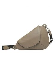 Liebeskind Berlin Skórzana saszetka w kolorze szarobrązowym - 33 x 21 x 2 cm rozmiar: onesize. Brązowe torby na ramię Liebeskind Berlin, bez wzorów, z materiału, sportowe, przez ramię, bez dodatków. Za 416.30 zł.