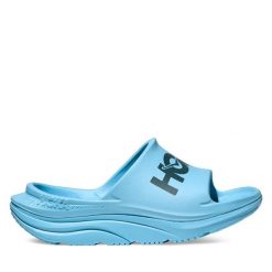 Klapki Hoka. Niebieskie klapki HOKA, bez wzorów, bez obcasa. Za 299.99 zł.