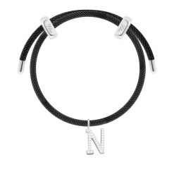 Bransoletka Liana w kolorze czarnym z posrebrzaną literką N z cyrkoniami. Czarne bransoletki Lilou, z cyrkonią, posrebrzane. Za 288.00 zł.