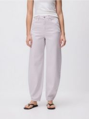 Jeansy barrel leg - różowy. Czerwone jeansy Reserved, bez wzorów. Za 129.99 zł.