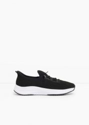 Wygodne sneakersy z miękkiego materiału. Niebieskie obuwie sportowe bonprix, bez zapięcia. Za 79.99 zł.