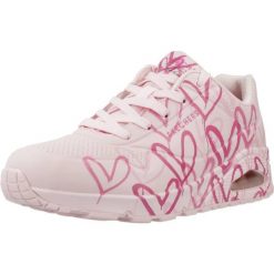 Buty do chodzenia damskie Skechers Spread The Love. Czerwone obuwie sportowe Skechers, z materiału, bez zapięcia, trekkingowe. Za 479.99 zł.