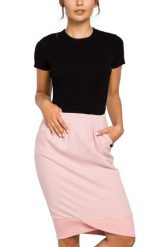 Spódnica ołówkowa dzianinowa asymetryczna bombka pudrowy róż. Czerwone spódnice Sukienki.shop, do pracy, s, bez wzorów, z bawełny, biznesowe, asymetryczne. Za 65.00 zł.