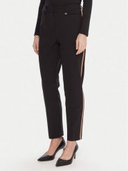 LOLA CASADEMUNT Chinosy LF2514021 Czarny Regular Fit. Czarne spodnie materiałowe LOLA CASADEMUNT, m, bez wzorów, z syntetyku. Za 569.99 zł.