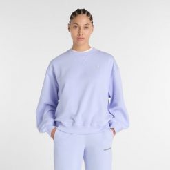 Bluza damska New Balance WT41500DYK – fioletowa. Fioletowe bluzy New Balance, xs, bez wzorów, z bawełny, bez kaptura. Za 339.99 zł.