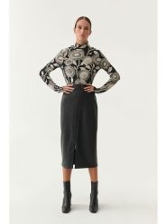 TATUUM Spódnica w kolorze czarnym ze skóry syntetycznej rozmiar: 34. Czarne spódnice Tatuum, na co dzień, bez wzorów, ze skóry, midi, proste. Za 100.28 zł.