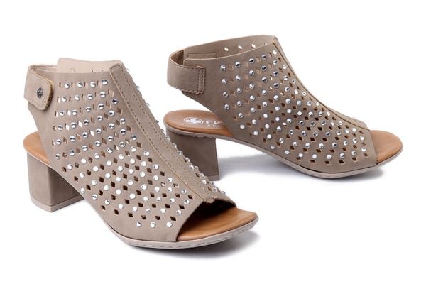 RIEKER 64777-64 beige, sandały damskie. Brązowe sandały Rieker, bez wzorów, bez obcasa, bez zapięcia. Za 191.94 zł.