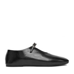 Baleriny Gino Rossi. Czarne baleriny Gino Rossi, bez wzorów, bez obcasa. Za 299.99 zł.