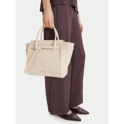 Torebka Lasocki. Brązowe torebki klasyczne Lasocki, bez wzorów, bez dodatków. Za 219.99 zł.