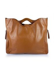 Florence Bags Skórzana torebka "Ge" w kolorze jasnobrązowym - 39 x 31 x 5 cm rozmiar: onesize. Brązowe torebki klasyczne Florence Bags, bez wzorów, z materiału, na ramię, bez dodatków. Za 382.99 zł.