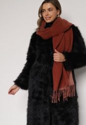 Bordowy Klasyczny Szalik z Bawełny i Wiskozy z Frędzlami Vetilisa. Czerwone szaliki Born2be, bez wzorów, z bawełny, eleganckie. Za 39.99 zł.