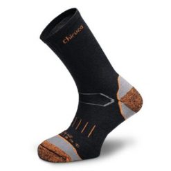 Skarpety trekkingowe z merino Chiruca Outlast Antibacterial. Czarne skarpety Chiruca, bez wzorów. Za 92.00 zł.