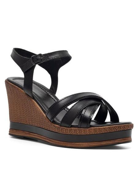 Lasocki Sandały WI23-CORTE-03 Czarny. Czarne sandały Lasocki, bez wzorów, ze skóry, bez obcasa, na koturnie, bez zapięcia. Za 179.99 zł.
