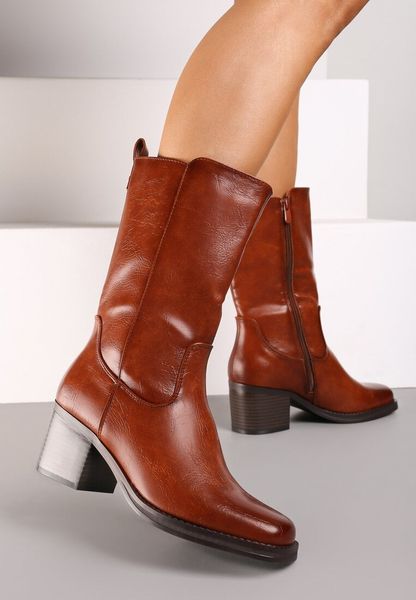 Brązowe Casualowe Botki Sztyblety na Słupku Teralita. Brązowe botki Renee, bez wzorów, bez obcasa, na obcasie, bez zapięcia. Za 79.99 zł.