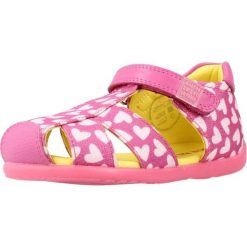 Sandały AGATHA RUIZ DE LA PRADA 212900 Rose. Czerwone sandały Agatha Ruiz de la Prada, bez wzorów, ze skóry, sportowe, bez obcasa, bez zapięcia. Za 140.99 zł.