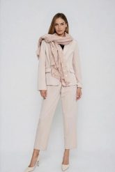 Szal z nadrukiem beżowy. Brązowe szaliki MOODO, bez wzorów, z poliesteru. Za 39.99 zł.