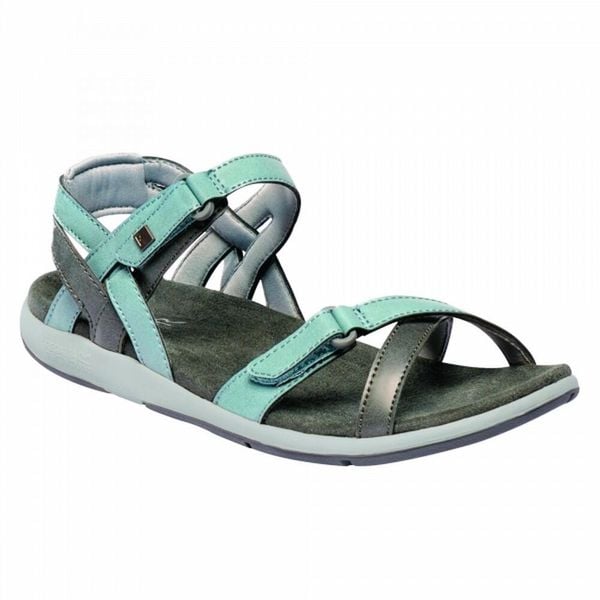 Sandały Damskie Santa Cruz. Niebieskie sandały Regatta, bez wzorów, z gumy, z otwartym noskiem, bez obcasa, na obcasie, bez zapięcia. Za 255.99 zł.