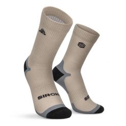 Długie skarpety turystyczno-trekkingowe unisex Addo. Brązowe skarpety SIROKO, bez wzorów. W wyprzedaży za 59.00 zł.