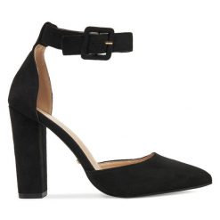 Sandały DeeZee. Czarne sandały DeeZee, bez wzorów, bez obcasa, bez zapięcia. Za 139.99 zł.