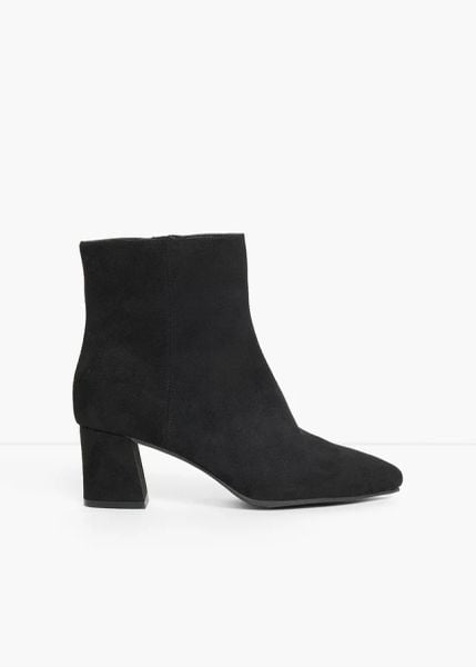Botki na obcasie klockowym. Czarne botki bonprix, bez wzorów, bez obcasa, na obcasie, bez zapięcia. Za 169.99 zł.