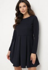 Granatowa Elegancka Sukienka o Rozkloszowanym Kroju Temitonia. Niebieskie sukienki Born2be, m, bez wzorów, eleganckie, bez kołnierzyka, bez ramiączek, mini, rozkloszowane. Za 119.99 zł.