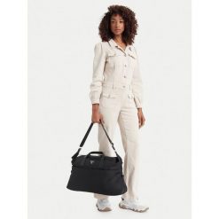 Torba Guess. Czarne torebki klasyczne Guess, z aplikacjami, bez dodatków. Za 824.99 zł.