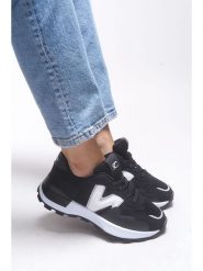 Trendyol Sneakersy w kolorze czarnym rozmiar: 37. Czarne trampki Trendyol, bez wzorów, bez zapięcia. Za 162.49 zł.