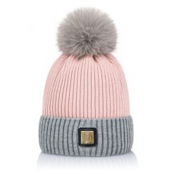 Czapka z pomponem JD ATTACK Bella. Czerwone czapki JD ATTACK, bez wzorów, z bawełny. Za 129.00 zł.