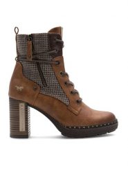 Mustang Botki 1336-510 Beżowy. Brązowe botki Mustang, bez wzorów, z materiału, bez obcasa, na słupku, bez zapięcia. Za 399.99 zł.