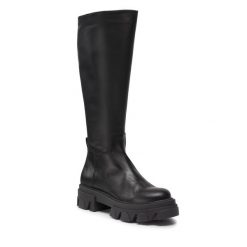 Kozaki Steve Madden. Czarne kozaki Steve Madden, bez obcasa, na płaskiej podeszwie, bez zapięcia. Za 889.99 zł.