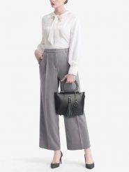 Lia Biassoni Skórzana torebka "Garlate" w kolorze czarnym - 28 x 21 x 10 cm rozmiar: onesize. Czarne torby na ramię Lia Biassoni, bez wzorów, z materiału, przez ramię, bez dodatków. Za 304.99 zł.