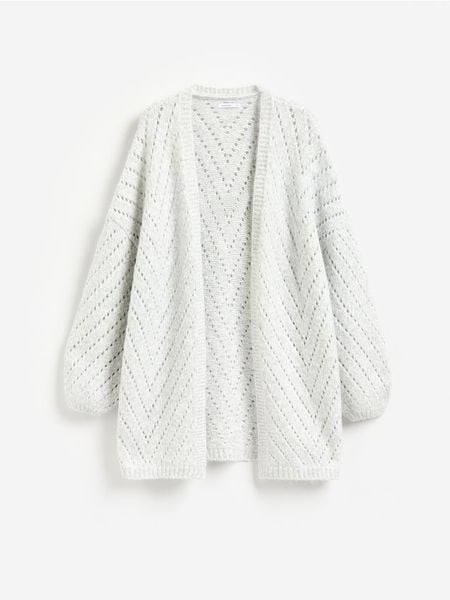 Ażurowy kardigan - jasnoszary. Szare kardigany Reserved, l, w ażurowe wzory, z dzianiny. Za 149.99 zł.