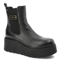 Czarne Botki Armodo Wygodne Obuwie Damskie Zapinane Na Suwak. Czarne botki Armodo, bez wzorów, ze skóry, bez obcasa, na platformie, bez zapięcia. Za 469.00 zł.