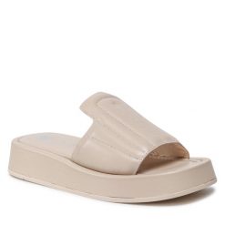 Klapki Nessi. Brązowe klapki Nessi, bez wzorów, bez obcasa. Za 189.99 zł.