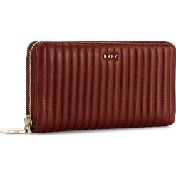 Duży Portfel Damski DKNY - Slgs-Gansevoort R2245060 Oxide 643. Czerwone portfele DKNY, bez wzorów, ze skóry. W wyprzedaży za 299.00 zł.