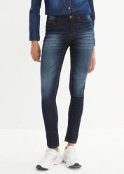 Jeansy ze stretchem skinny, mid waist. Niebieskie jeansy bonprix, bez wzorów. Za 129.99 zł.