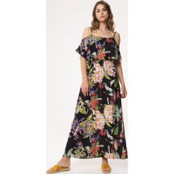 Czarna Sukienka Ductile. Czarne sukienki Born2be, m, bez wzorów, eleganckie, bez kołnierzyka, bez ramiączek, maxi. Za 59.99 zł.