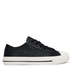 Trampki Guess. Czarne trampki Guess, z aplikacjami, bez zapięcia. Za 364.99 zł.
