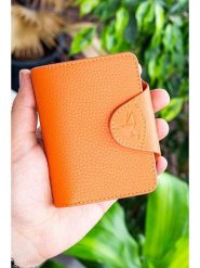 BAGmori Skórzane etui w kolorze pomarańczowym na karty - 8 x 11 x 2 cm rozmiar: onesize. Pomarańczowe portfele BAGmori, bez wzorów, z materiału. Za 86.99 zł.