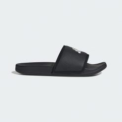Klapki Adilette Komfort. Białe klapki Adidas, bez wzorów, bez obcasa. Za 199.00 zł.