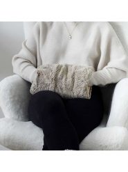 The Concept Factory Ogrzewacz do rąk w kolorze beżowym z mufką - 28 x 18 cm rozmiar: onesize. Brązowe rękawiczki The Concept Factory, bez wzorów, z włókna. Za 28.49 zł.