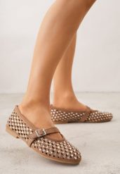 Brązowe Ażurowe Balerinki z Paskiem z Klamerką i Cyrkoniami Feanoene. Brązowe baleriny Born2be, w ażurowe wzory, z jeansu, bez obcasa. Za 99.99 zł.