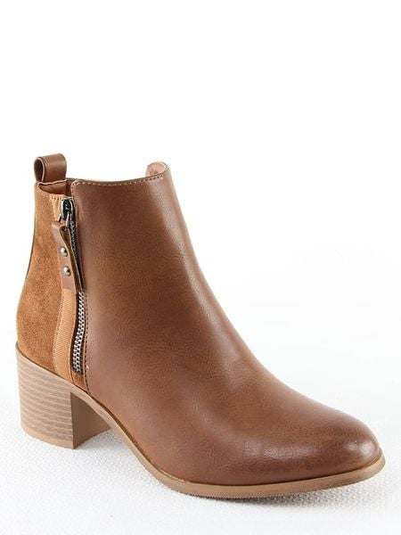 Sixth Sens Botki w kolorze brązowym rozmiar: 38. Brązowe botki Sixth Sens, bez wzorów, z materiału, bez obcasa, bez zapięcia. Za 83.03 zł.