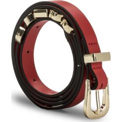 Pasek Damski GUESS - Not Coordinated Belts BW7016 VIN15 S RED. Czerwone paski Guess, z aplikacjami, ze skóry ekologicznej. W wyprzedaży za 149.00 zł.