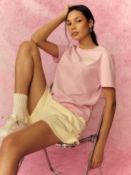 4F T-shirt relaxed z nadrukiem damski - różowy M. Czerwone t-shirty 4f, m, bez wzorów, z bawełny, bez kołnierzyka, bez ramiączek. Za 69.99 zł.