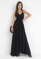 Czarna Rozkloszowana Sukienka Maxi z Wiązaniem na Szyi Cathenia. Czarne sukienki Born2be, m, bez wzorów, bez kołnierzyka, bez ramiączek, maxi, rozkloszowane. Za 84.99 zł.