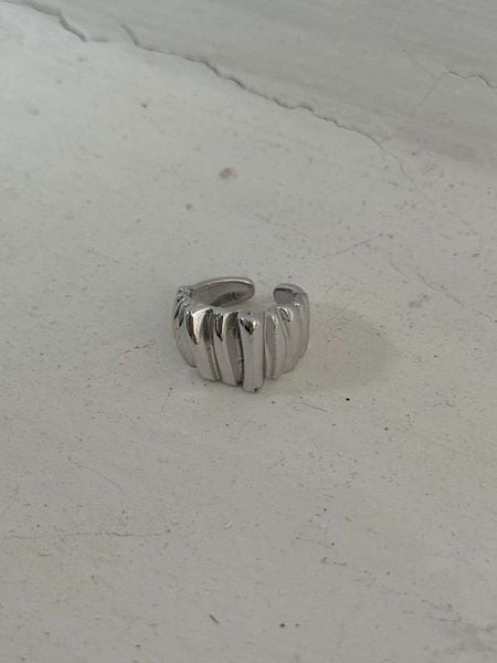 Lodie Silver Pierścionek rozmiar: onesize. Szare pierścionki Lodie Silver, z mosiądzu. Za 51.95 zł.